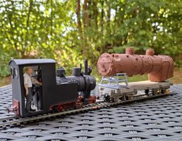 Spur 1f, Dampfkesseltransport, feinste Arbeit, fährt auf H0