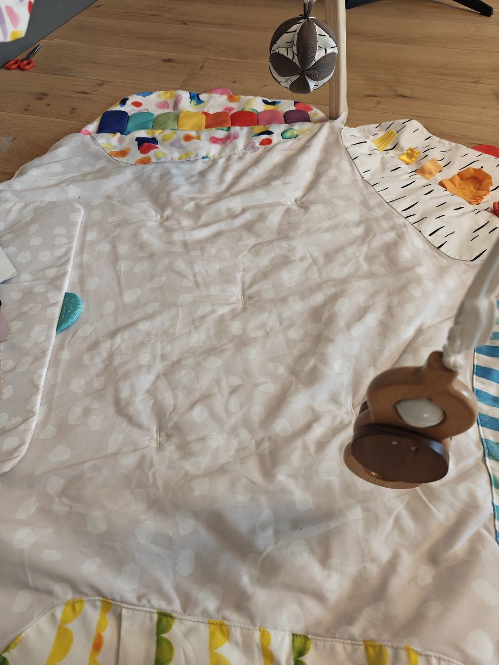 Tapis de jeu: Spielbogen von Lovevery  – D'occasion à Henau par na123 2