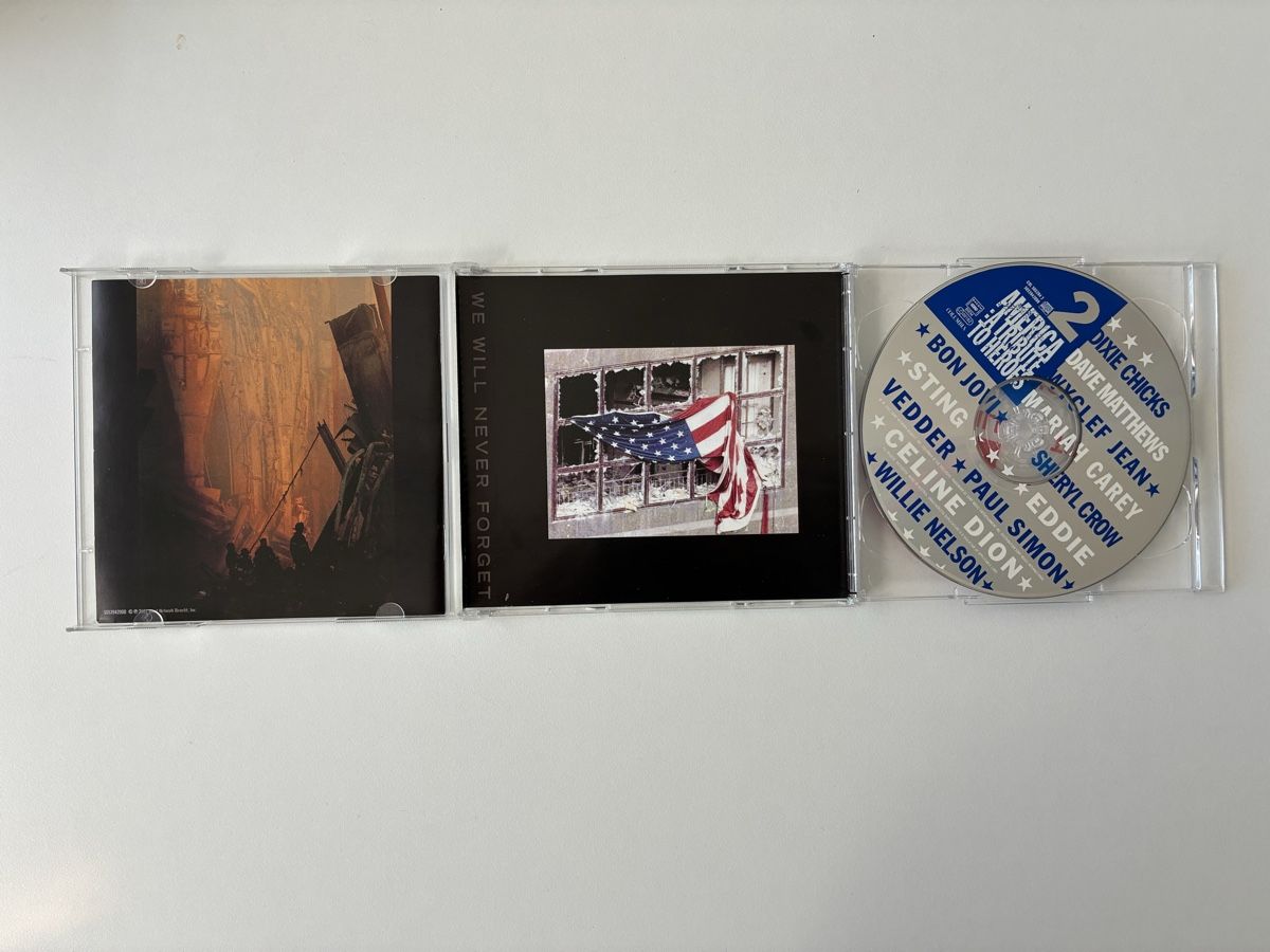 CDs: America: A Tribute to Heroes – D'occasion à Chur par Knokno199 3