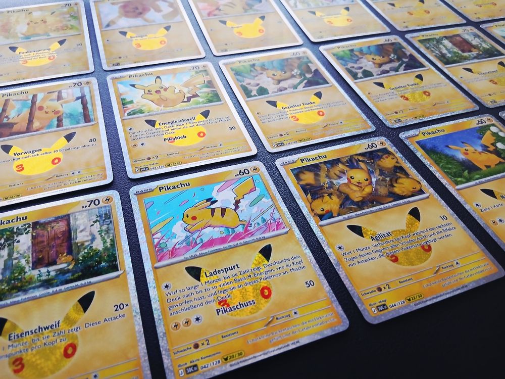 Pikachu Pokémon 30th Celebration First Partner Serie 3 DE (Neu (gemäss ...