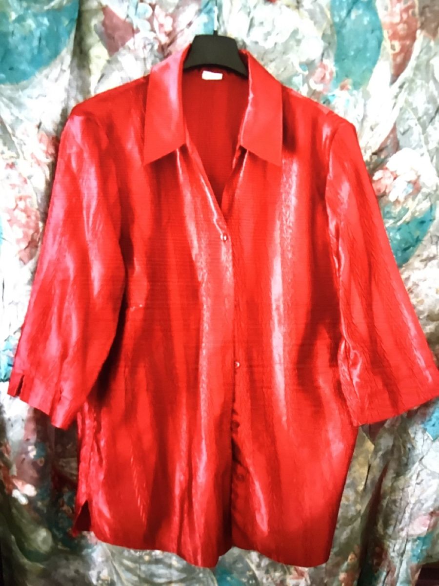 Camicette: Bluse Gr. 44 - 46 WUNDERBARE ROTE FARBE! – Usato da Bellinzona venduto da LuganoBoutique