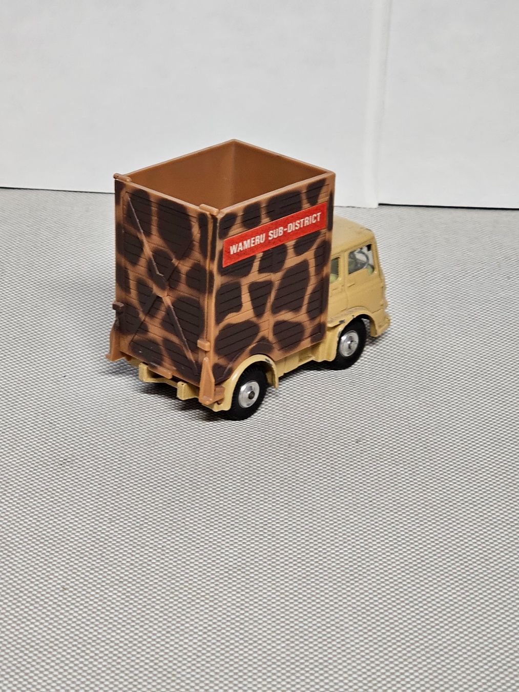 Corgi Toys Modellautos: Corgi Bedford Cargo – Gebraucht aus Starrkirch-Wil von easygo13 2