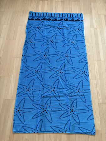 Badetuch Seesterne, Gr. 75x150 cm / NEU 