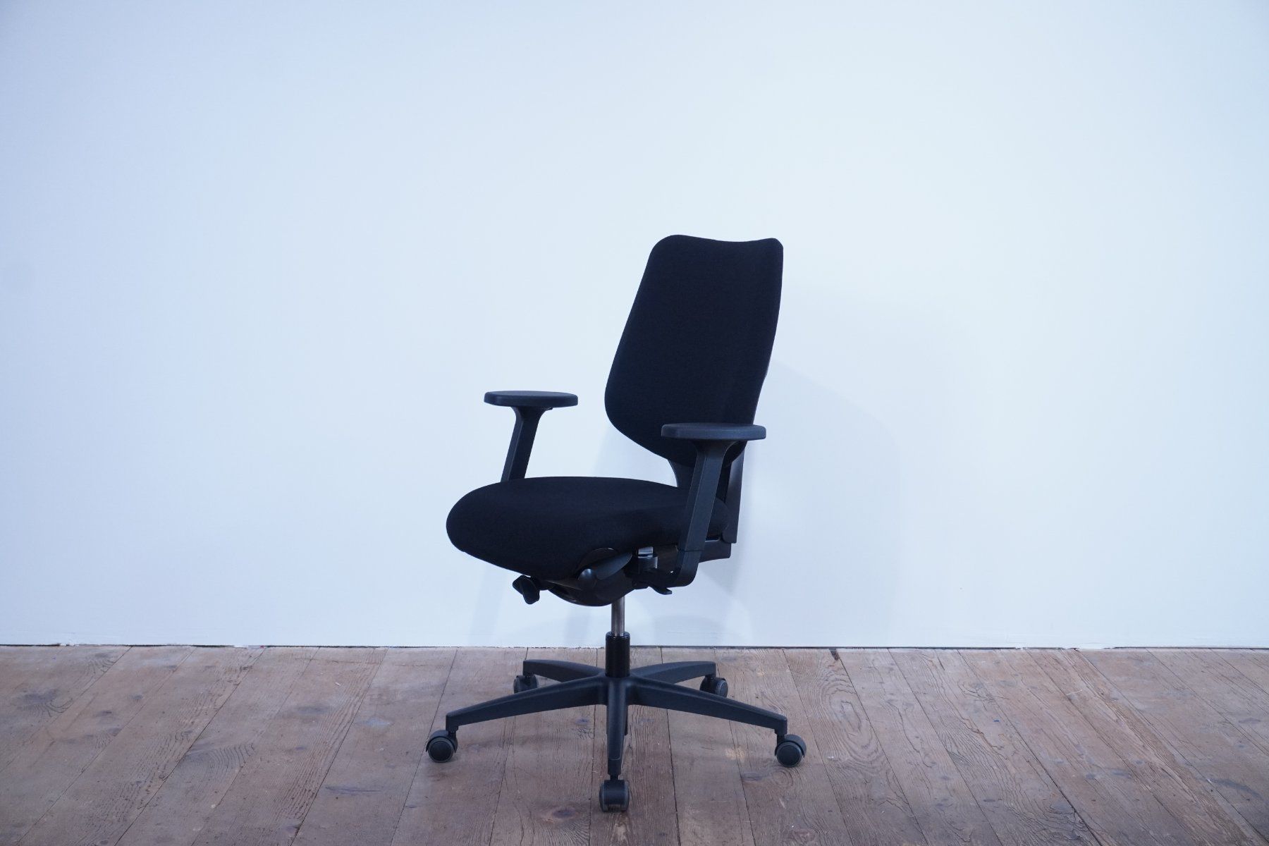 Giroflex Sedie: Giroflex Bürostuhl Modell 545 Stoff schwarz – Usato da Bad Zurzach venduto da QLASSIQ 4