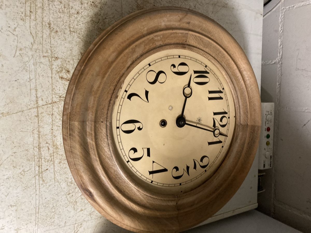 Orologi da terra & Orologi da parete: Antik Holzuhr Defekt – Difettoso da Büren an der Aare venduto da Opelcombo 1