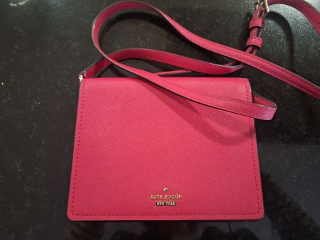 Kate Spade Sac fuchsia cuir rigide magnifique