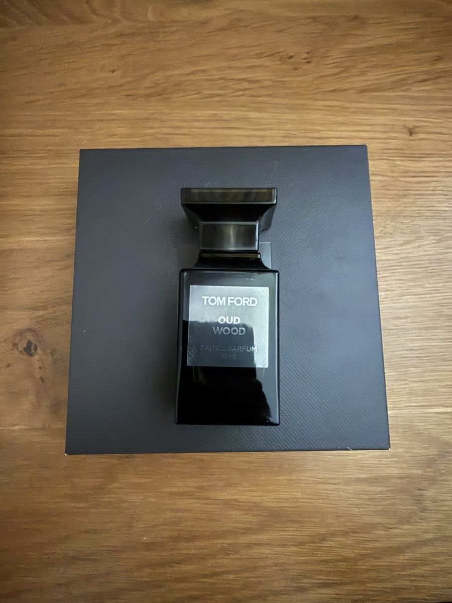 Tom Ford Profumi & Eau de Toilette: Tom Ford Oud Wood 50ml Eau de Parfum – Usato da Hinwil venduto da F.Schwitter
