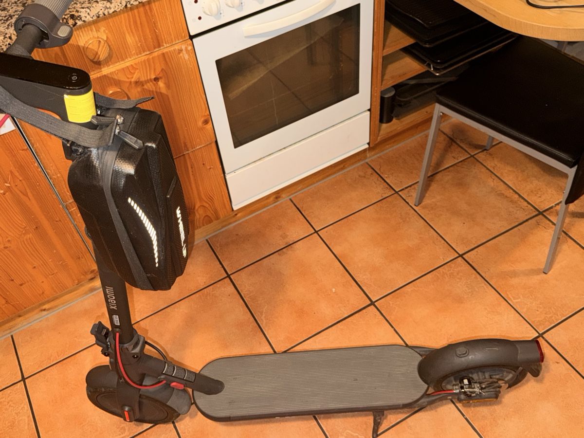 Scooters: Xiaomi 4 Scooter electric  – Gebraucht aus Marthalen von sui_mg5m 1