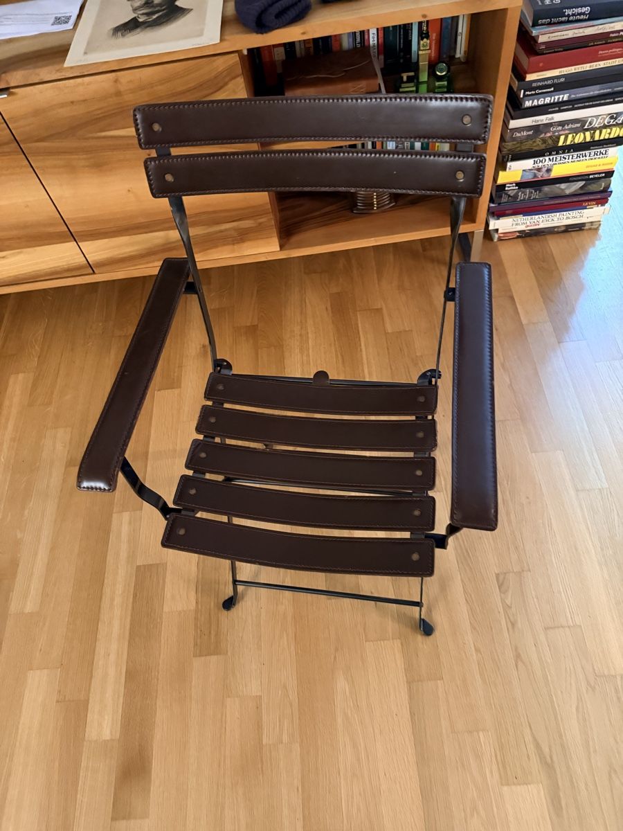 Sedie: KLAPPSTUHL AUS LEDER – Usato da Solothurn venduto da NUVICO 2