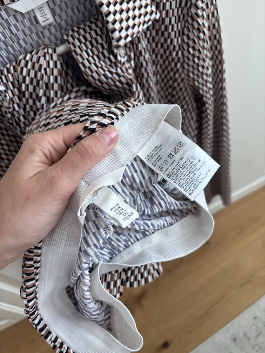 H&M Lotti di vestiti: Set Shirt & Pants NP: 90.- – Nuovo (secondo la descrizione) da Horgen venduto da len_qjz9 6