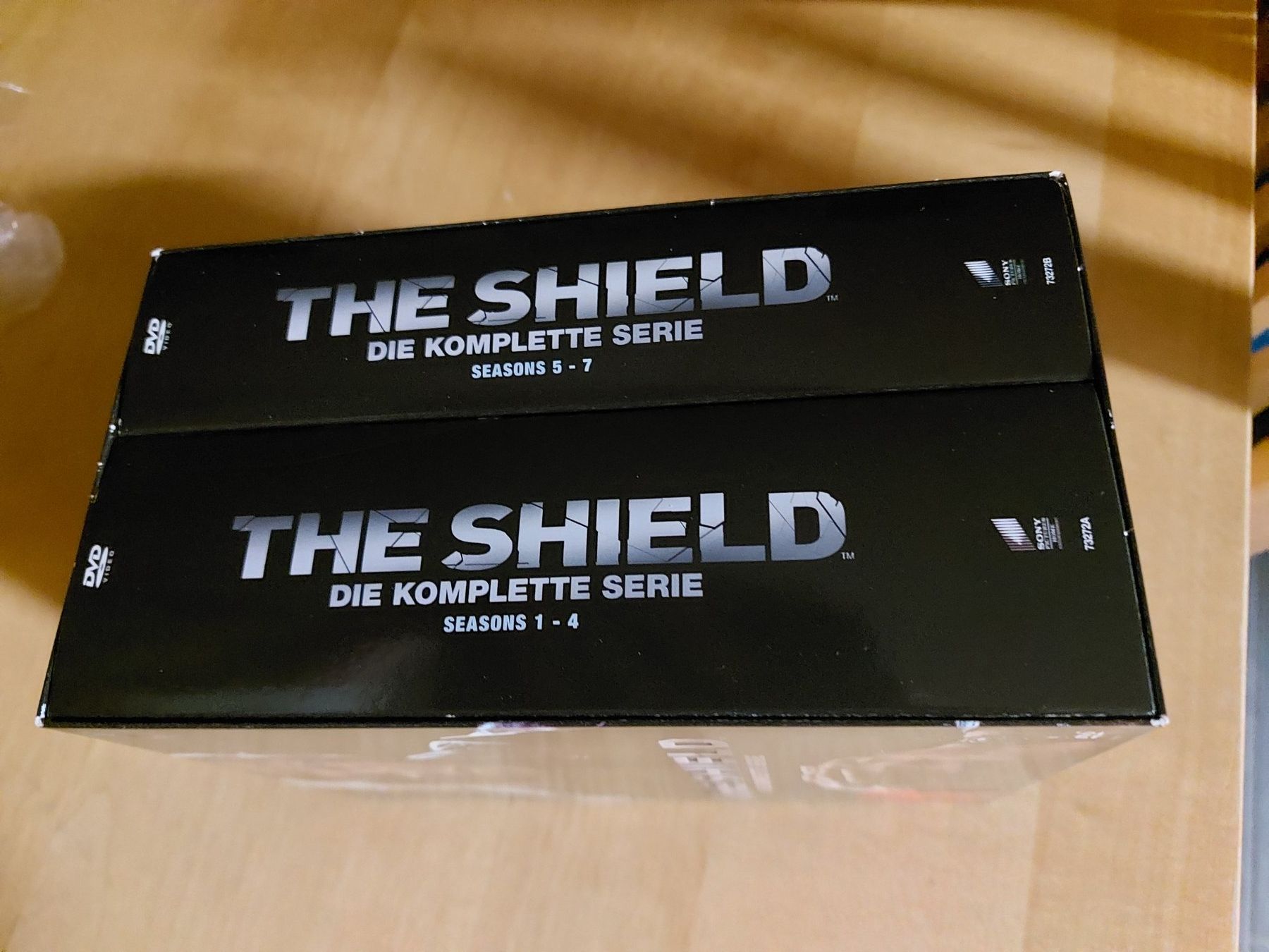Tous les DVDs: The Shield – D'occasion à Inkwil par sugarbaby01 1
