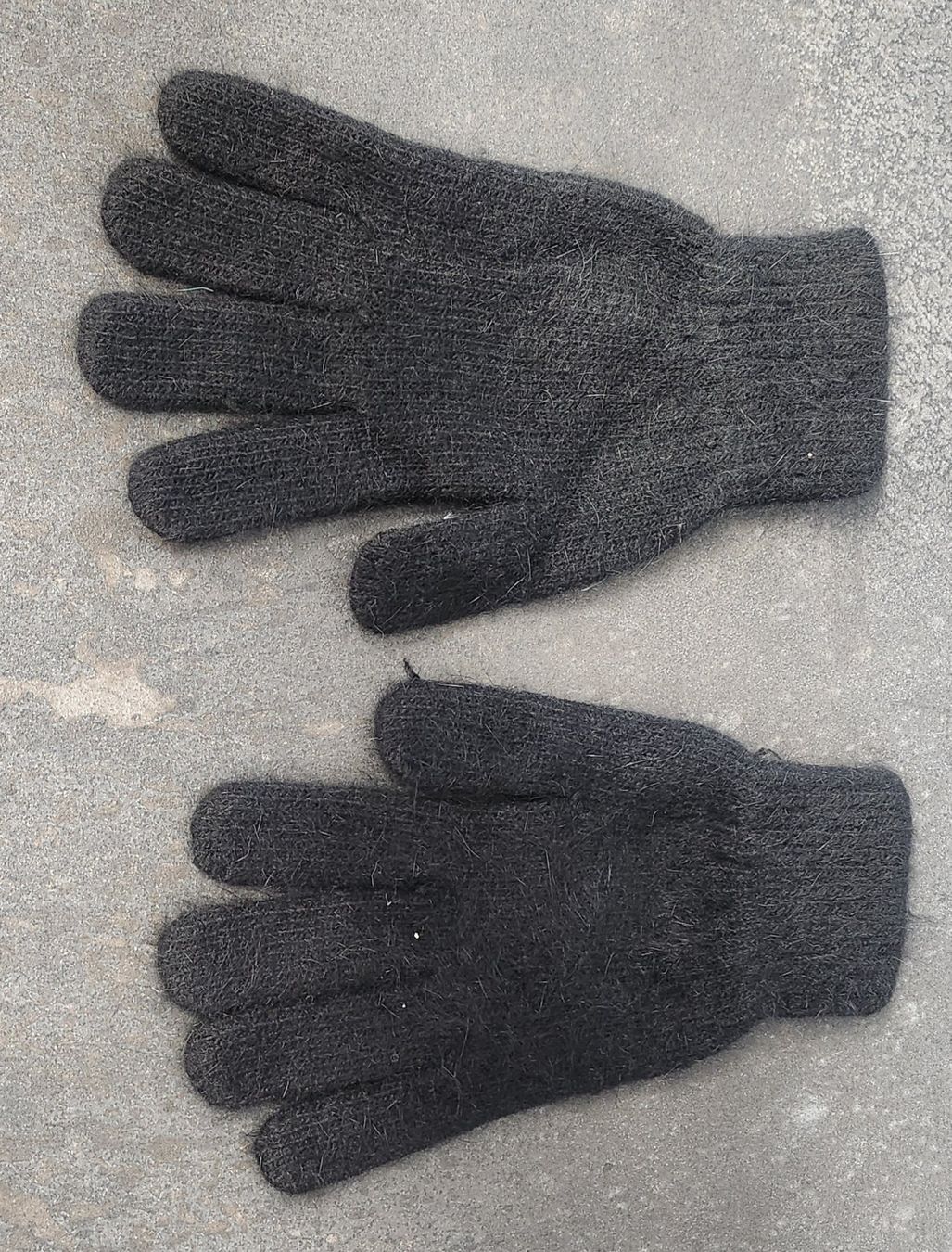 Guanti & manicotti: Winterhandschuhe – Usato da Mägenwil venduto da Lea.SN