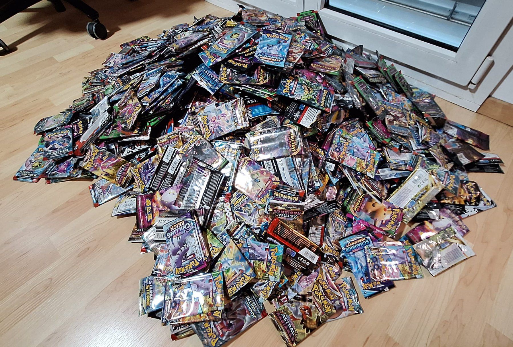 Pokémon Carte collezionabili: 1850+ OPENED & EMPTY Pokemon Packs – Usato da Andwil SG venduto da popatus 5