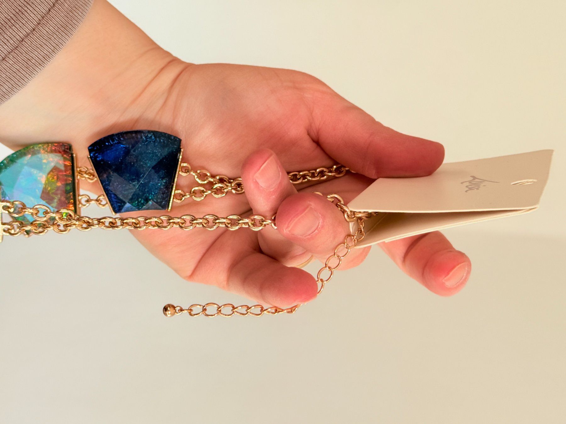 Catenine: Collier Lovisa Neuf avec étiquette – Nuovo (secondo la descrizione) da Genève venduto da AWWA 3