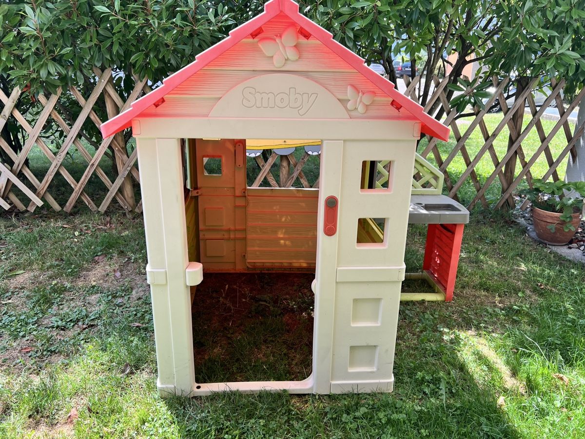 Smoby Casette per bambini: Smoby Spielhaus mit Kuechenzeile – Usato da Neuenkirch venduto da hk90