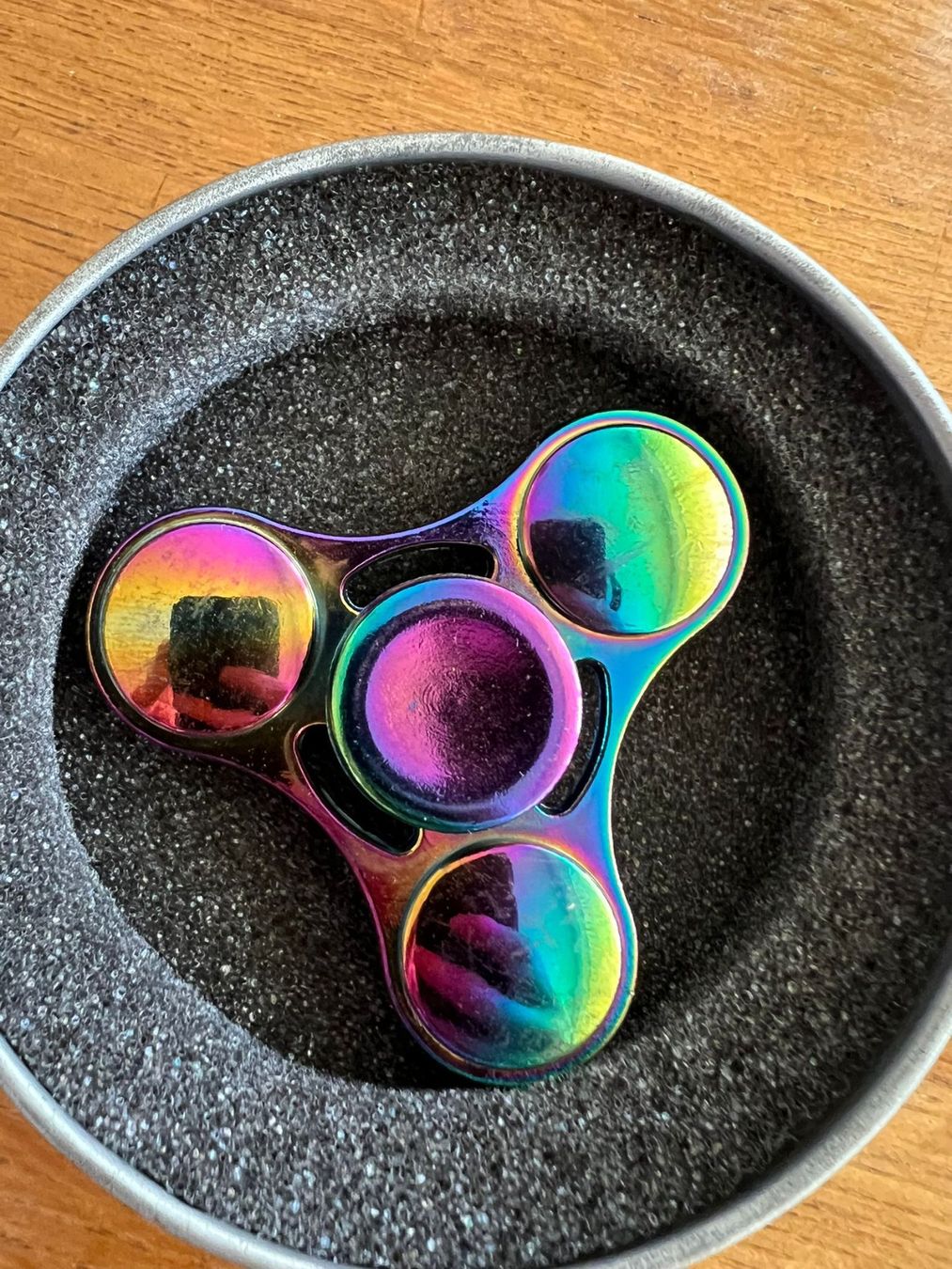 Spielzeuge: Fidget Spinner farbig – Gebraucht aus Hettlingen von lou_c27x