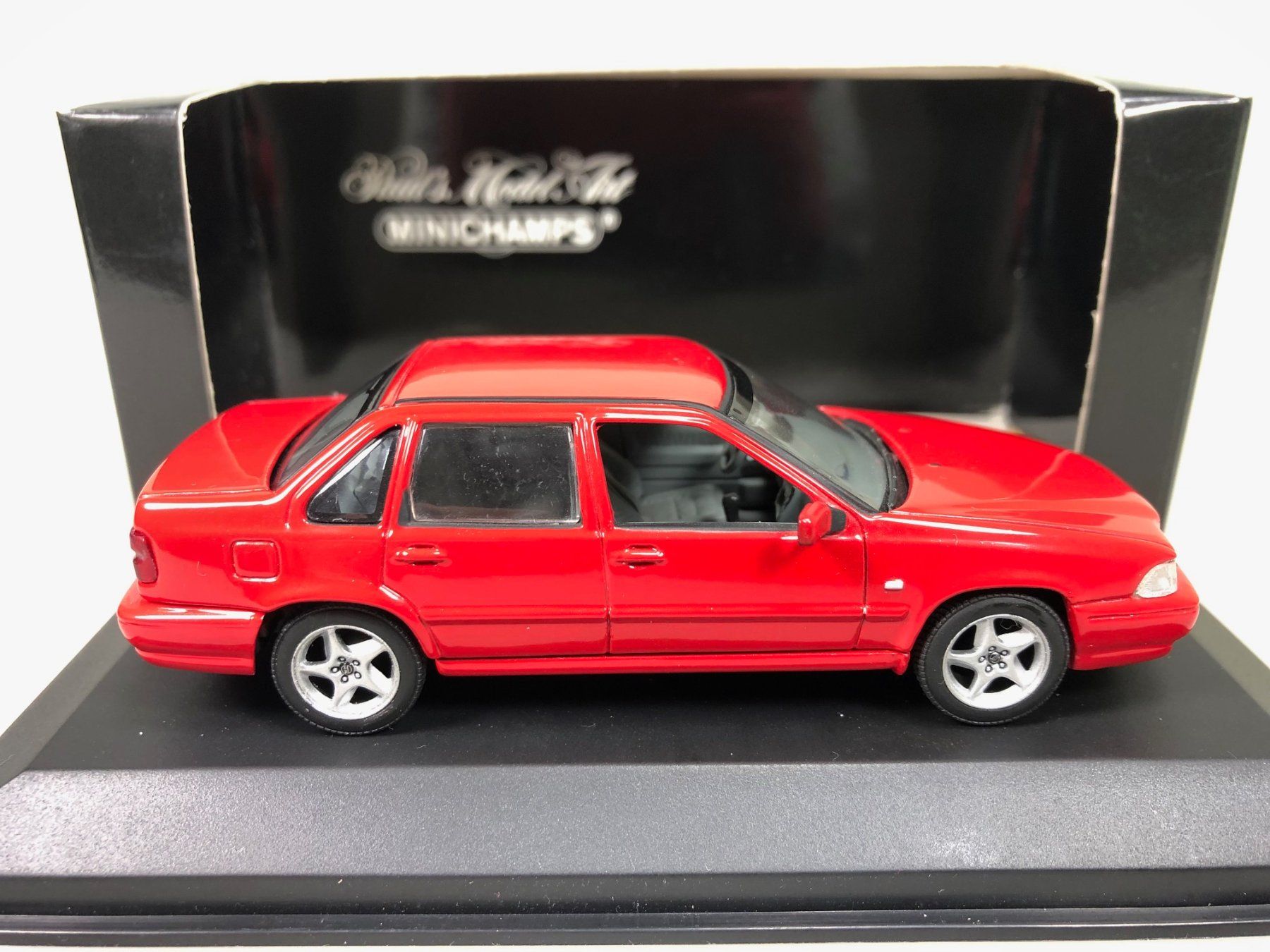 Volvo Modellautos: Volvo S70 - Minichamps - 1:43 – Gebraucht aus Widen von Himan 3