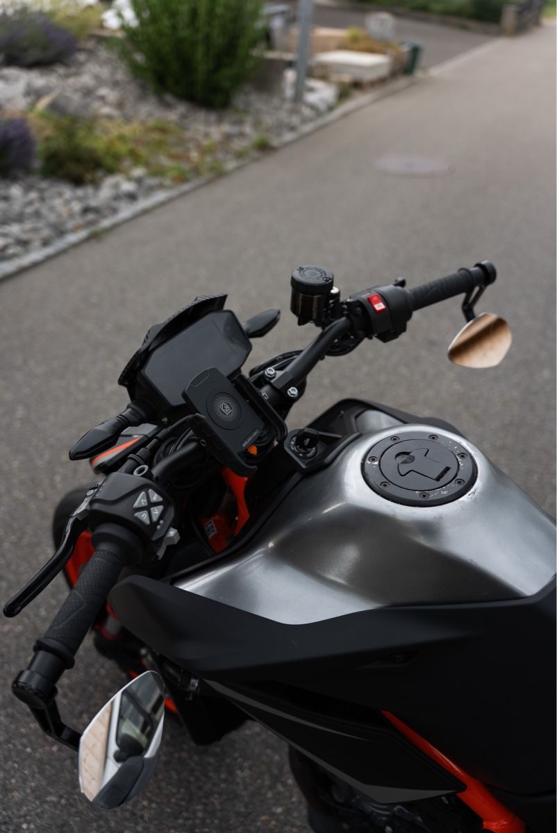 KTM Strasse: Ktm duke 890 R – Gebraucht aus Blumenstein von Laersu.137 6
