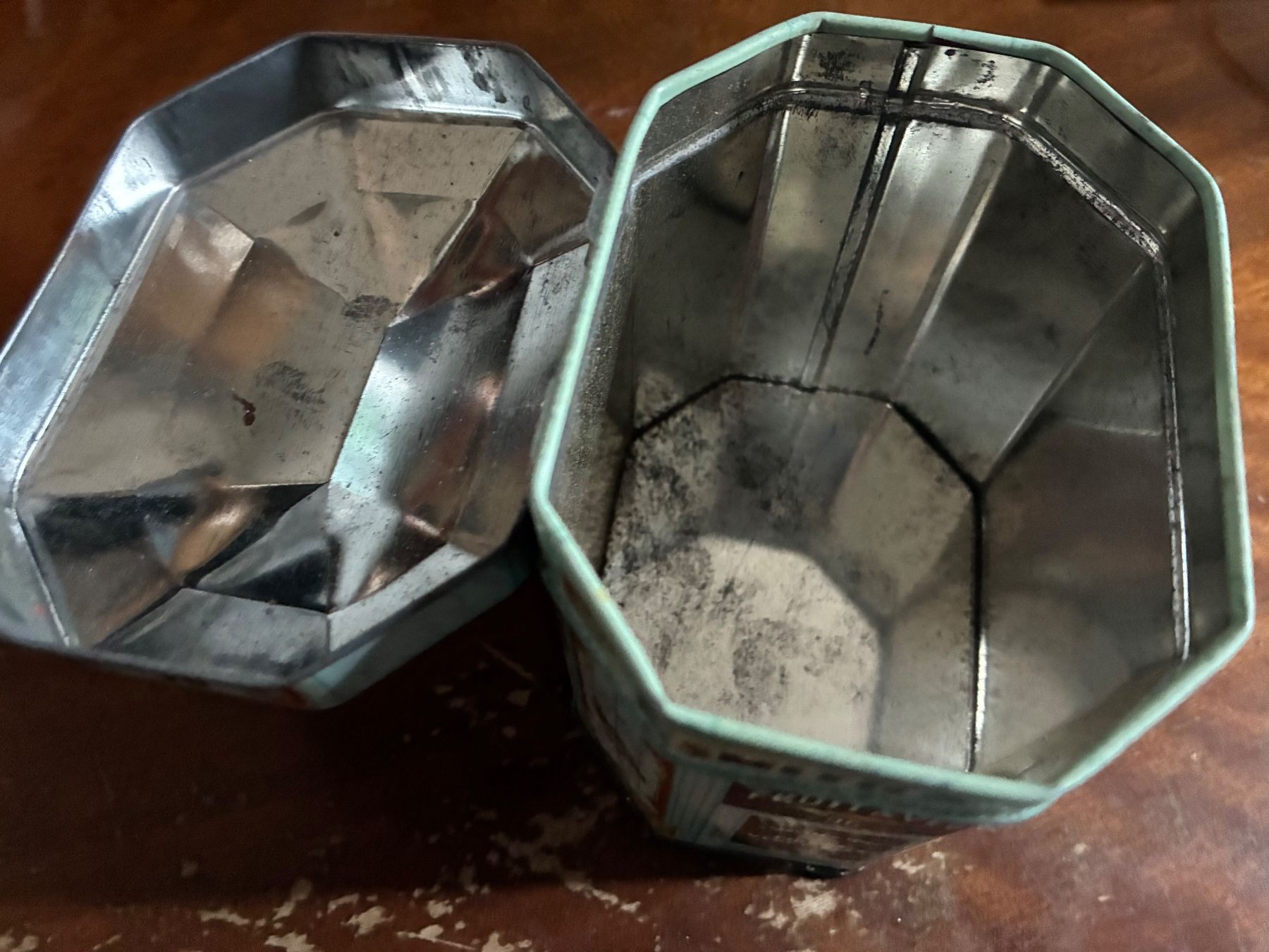 Barattoli: Boîte ancienne anglaise en laiton – Usato da Paudex venduto da micinque 3