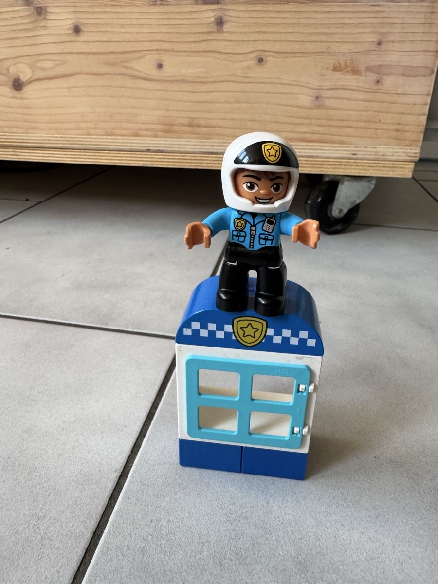 Lego Baukästen: LEGO Duplo Polizist – Neu (gemäss Beschreibung) aus Bern von wie_9lth