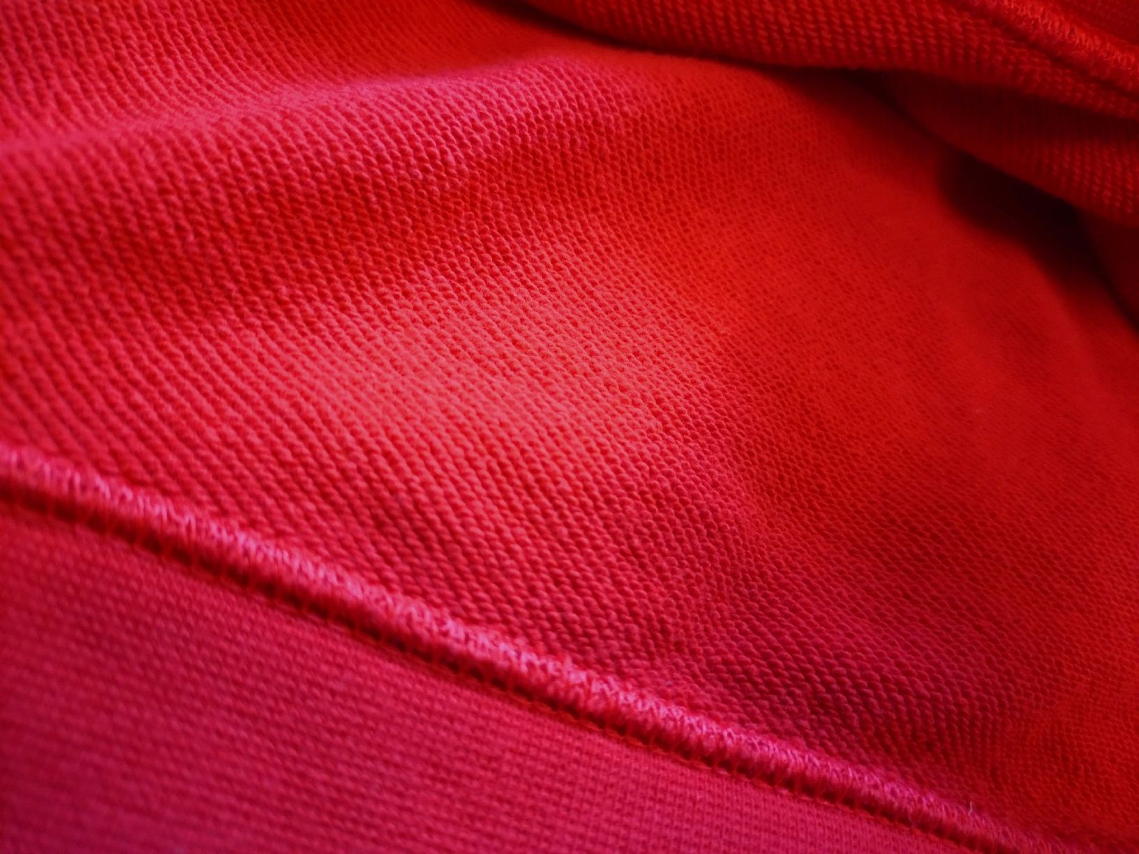 Nike Maglioni & Felpe: Sweat à capuche Nike rouge taille XL TBE - – Usato da Farvagny-le-Grand venduto da LaCaverne 5