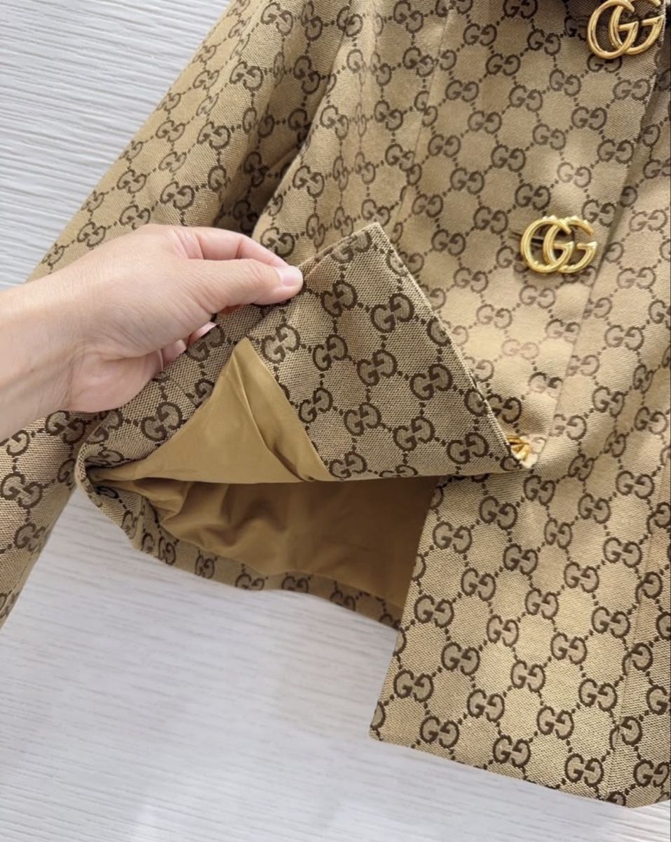 Gucci Giacche: Gucci jacket – Usato da Lausanne venduto da LadyGSx 3