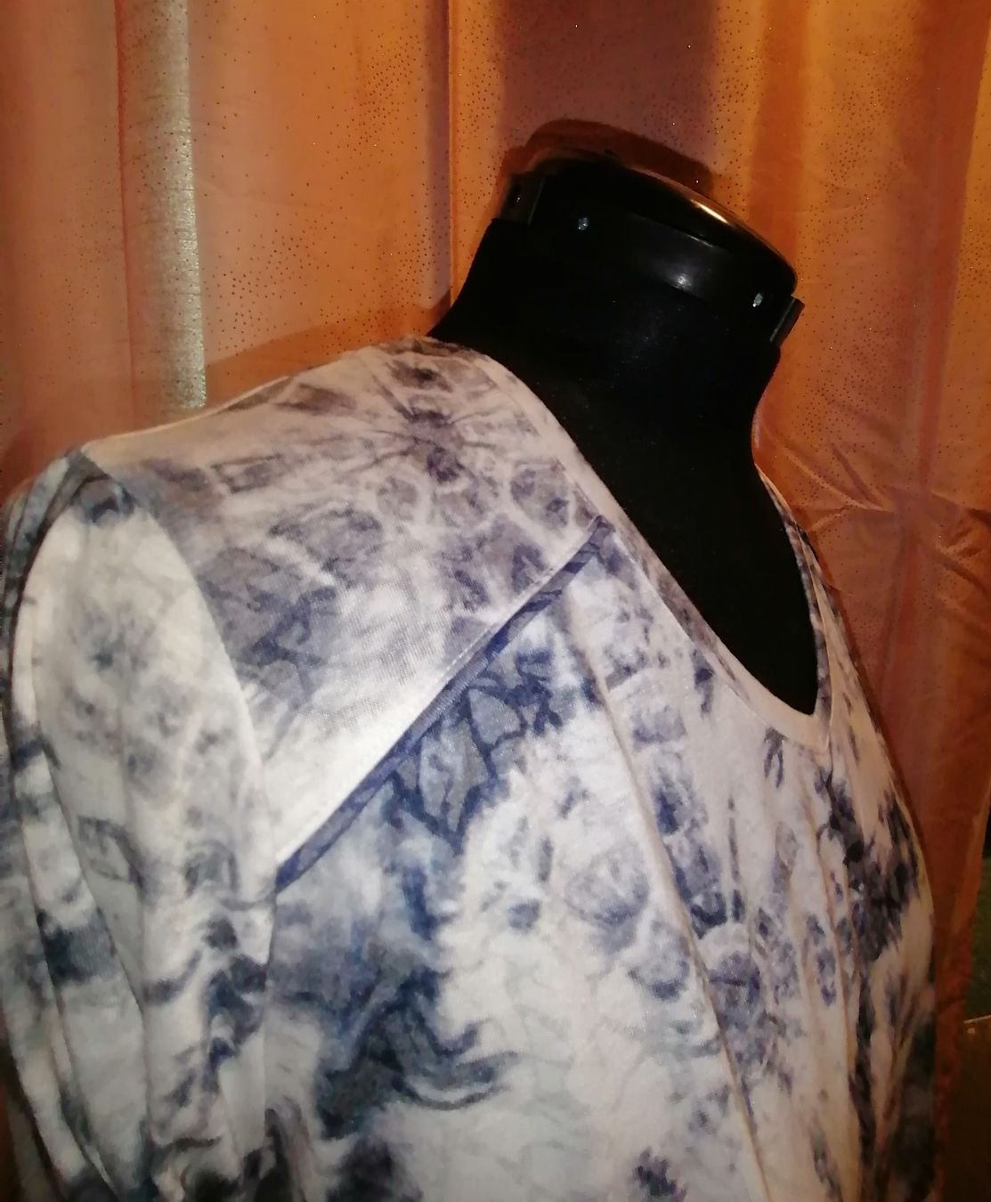 T-shirt: Splendide Retro Longshirt – Nuovo (secondo la descrizione) da Corcelles-près-Payerne venduto da RxOne_Krs 4