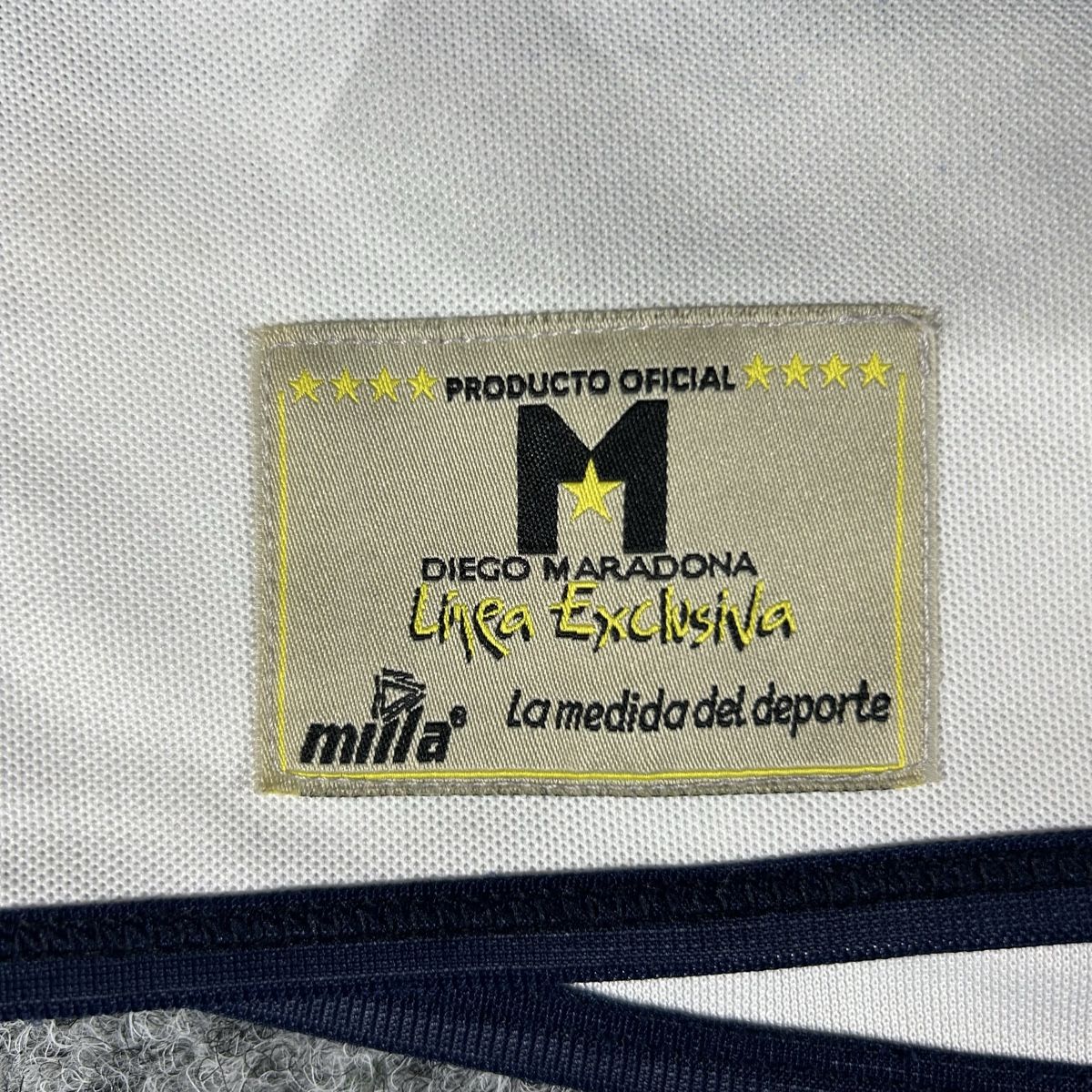 Canottiere & Pantaloni: Maradona signed – Nuovo (secondo la descrizione) da La Sagne NE venduto da Matlasape 4