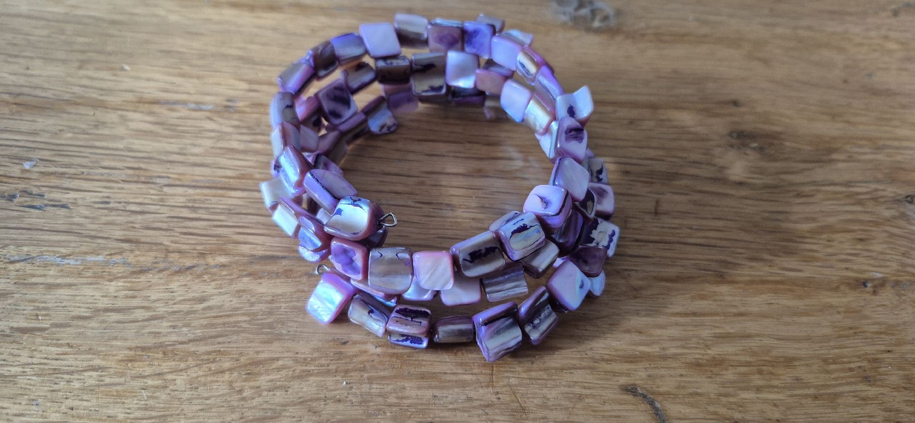 Armbänder & -reifen: MODESCHMUCK, Spezieller Armreif mit Muschelperlen – Gebraucht aus Nottwil von echtMOMO 2