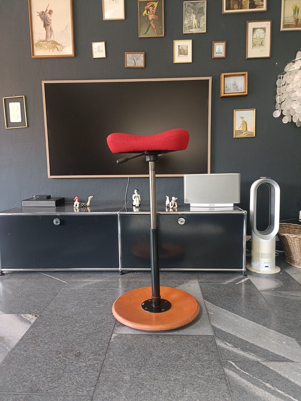 Stokke Sgabelli: Sitz-Stehhocker Varier Stokke Move – Usato da Schmitten FR venduto da oldtimer82 2