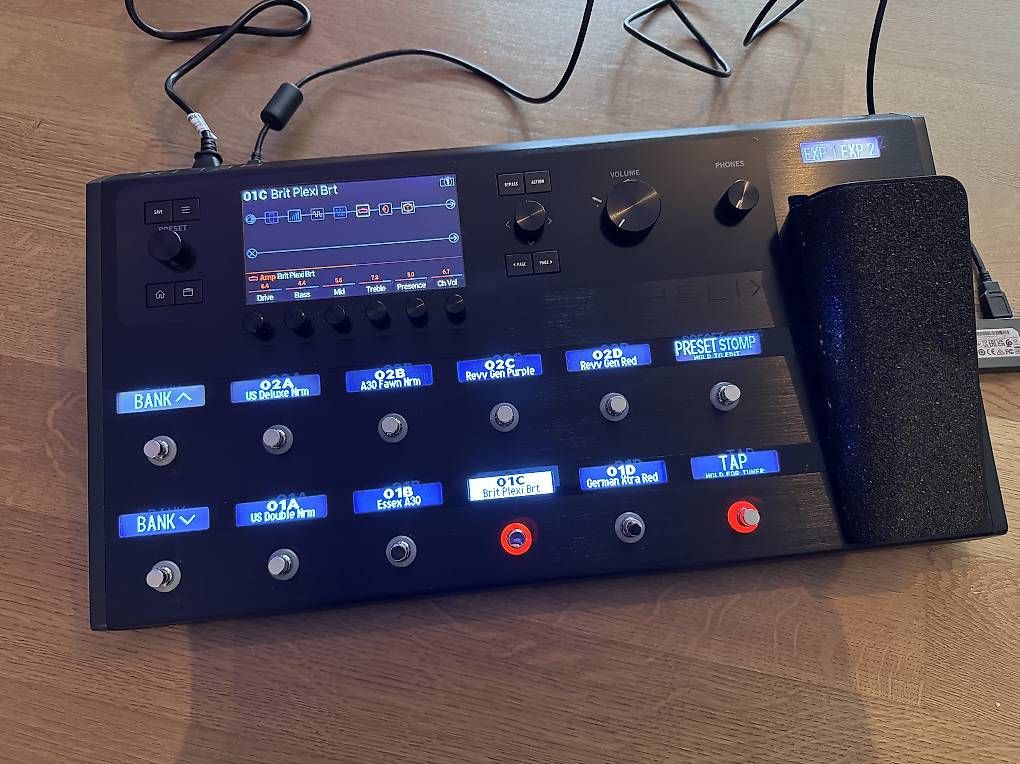 Line 6 Strumenti musicali: Line 6 Helix Floor Amp Modeler + Original Backpack – Usato da Oberentfelden venduto da sfa_92rl 2