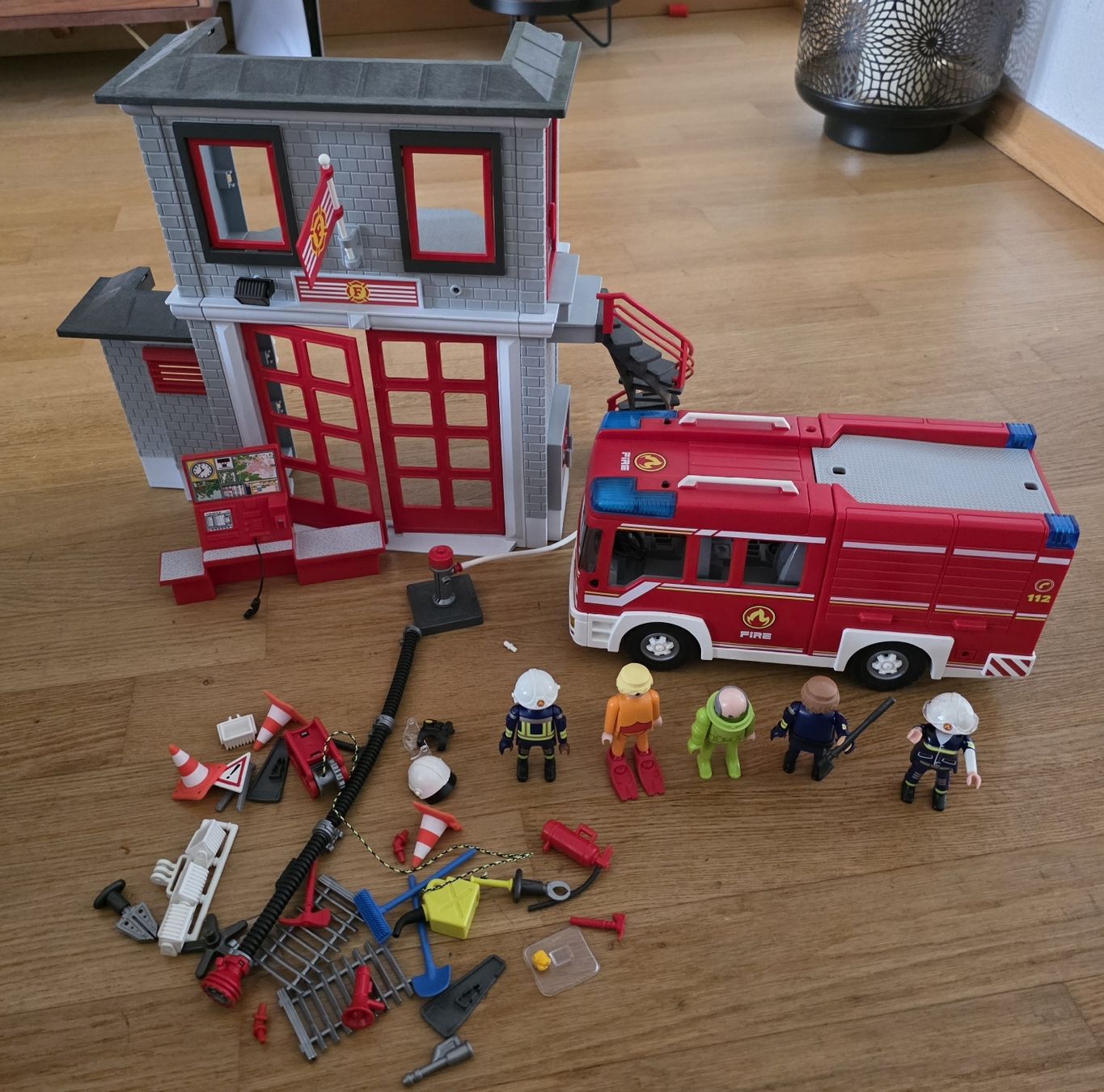 Playmobil Giocattoli: Diverse Playmobil Teile – Usato da Burgdorf venduto da Djidjo77 2