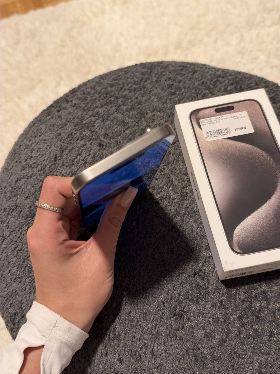 Apple Handys / Smartphones: iPhone 15 Pro Max Natural Titanium 256GB – Gebraucht aus Hermetschwil-Staff von Joannestrm 4