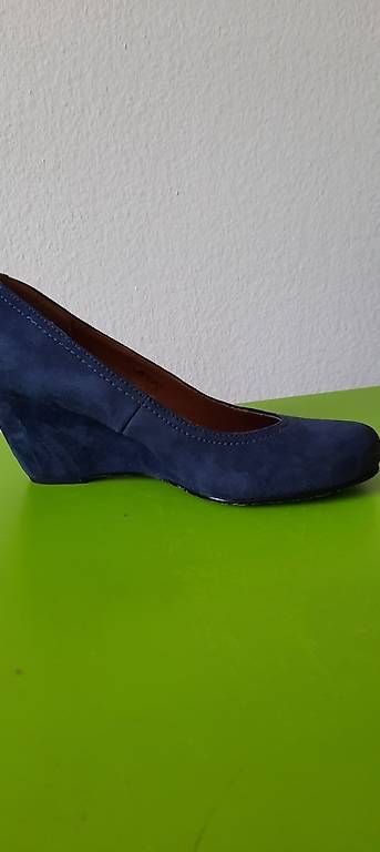 Chaussures femmes: Royal blaue Wildleder Schuhe – D'occasion à Bern par ANIP 1