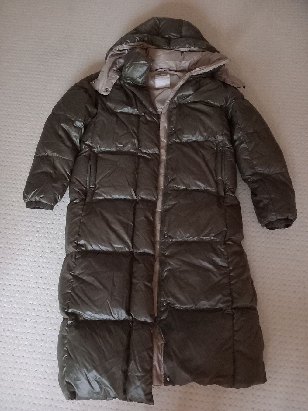 Esprit Mäntel: Daunenmantel Esprit, M, recycelte Daunen – Gebraucht aus Adliswil von JanineT.