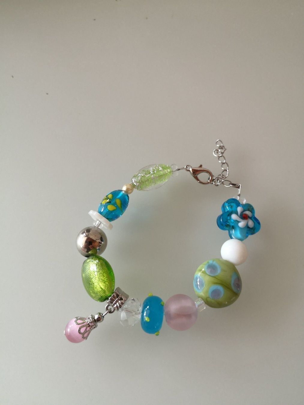 Bracciali & Braccialetti: Schönes Armband Glas türkis rosa – Nuovo (secondo la descrizione) da Ennetbaden venduto da Rosen1 1
