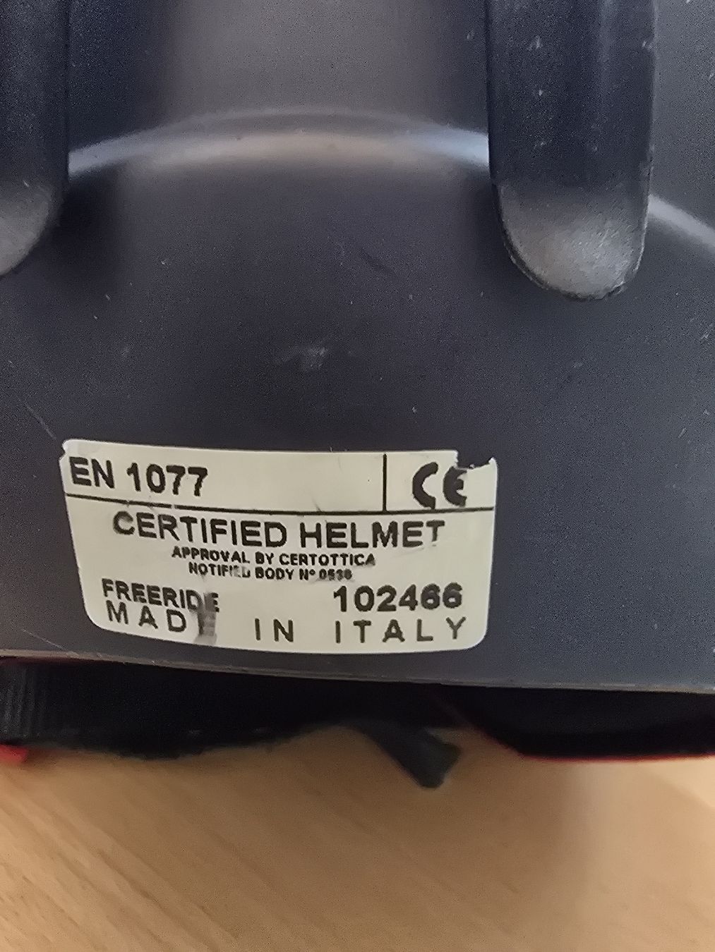 Carrera Caschi: Carrera Skihelm XXS (51-52cm) für Kinder – Usato da Arni BE venduto da bomba15 3