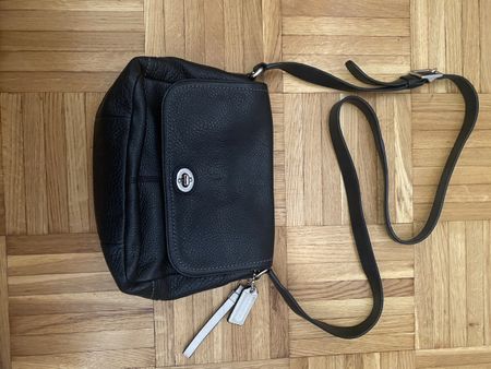 Sac bandoulière en cuir noir Coach
