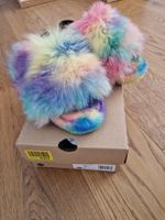 UGG Lammfell Hausschuhe Gr. 32.5 NEU und Orig. Verpackt