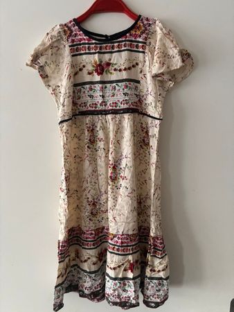 Tolles Kleid Gr. 122, Zara