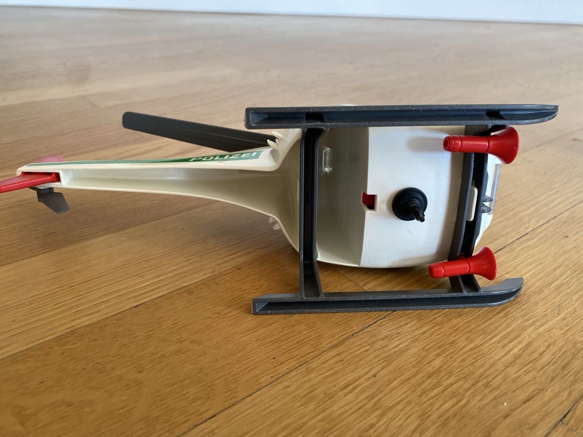Playmobil Spielzeuge: Playmobil Polizeiauto und Polizeihelikopter – Gebraucht aus Zumikon von Teuchter 6