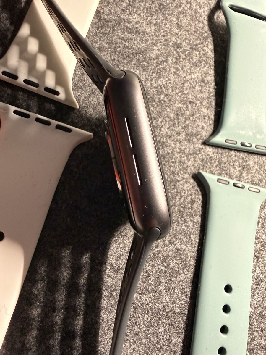 Apple Smartwatch: Apple Watch Nike 44mm – Usato da Uster venduto da ercegod 2