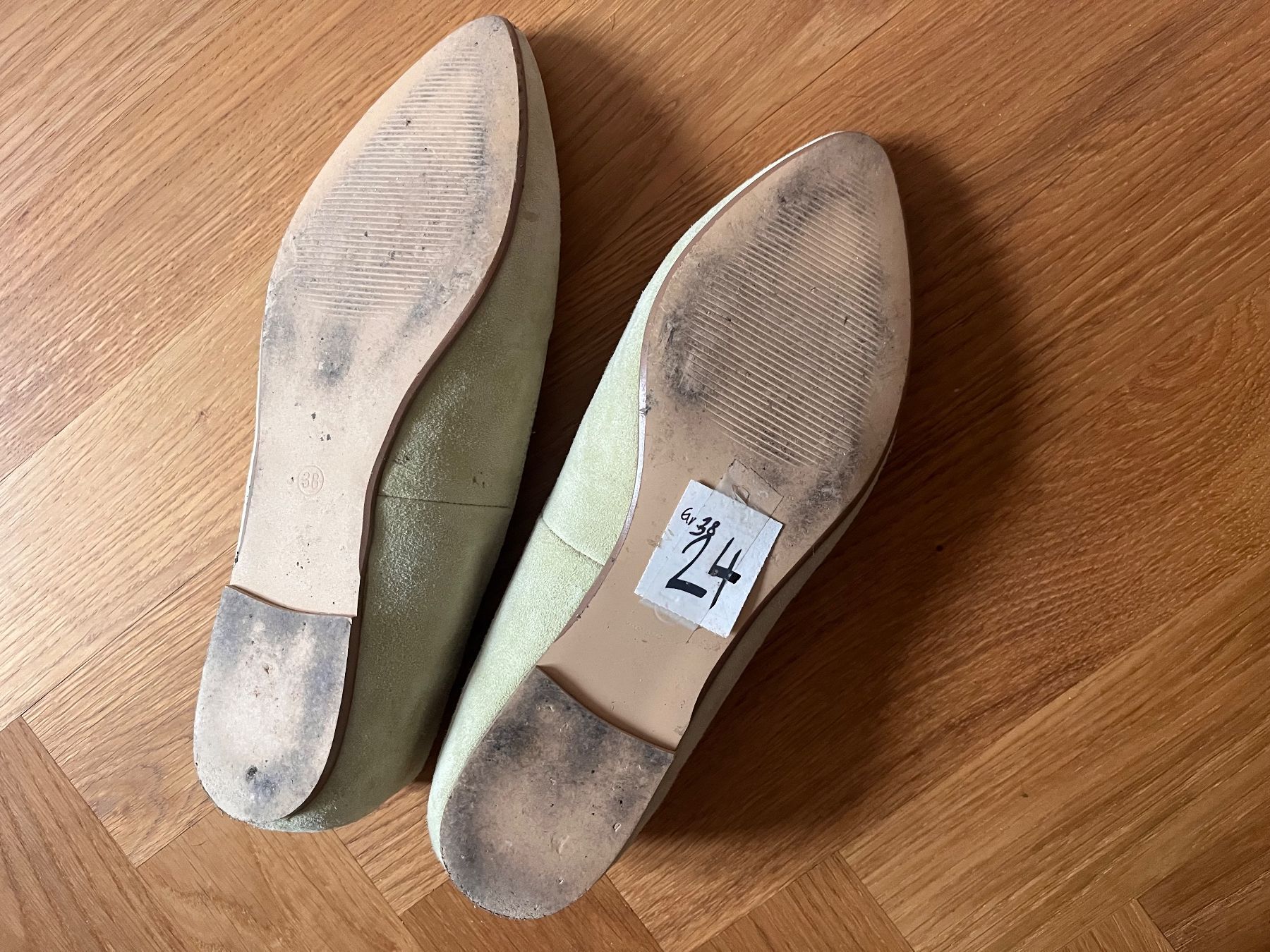 Scarpe da donna: Ballerinas, Flats, Lindengrün, Gr. 38 – Usato da Basel venduto da oli_hpw7 2