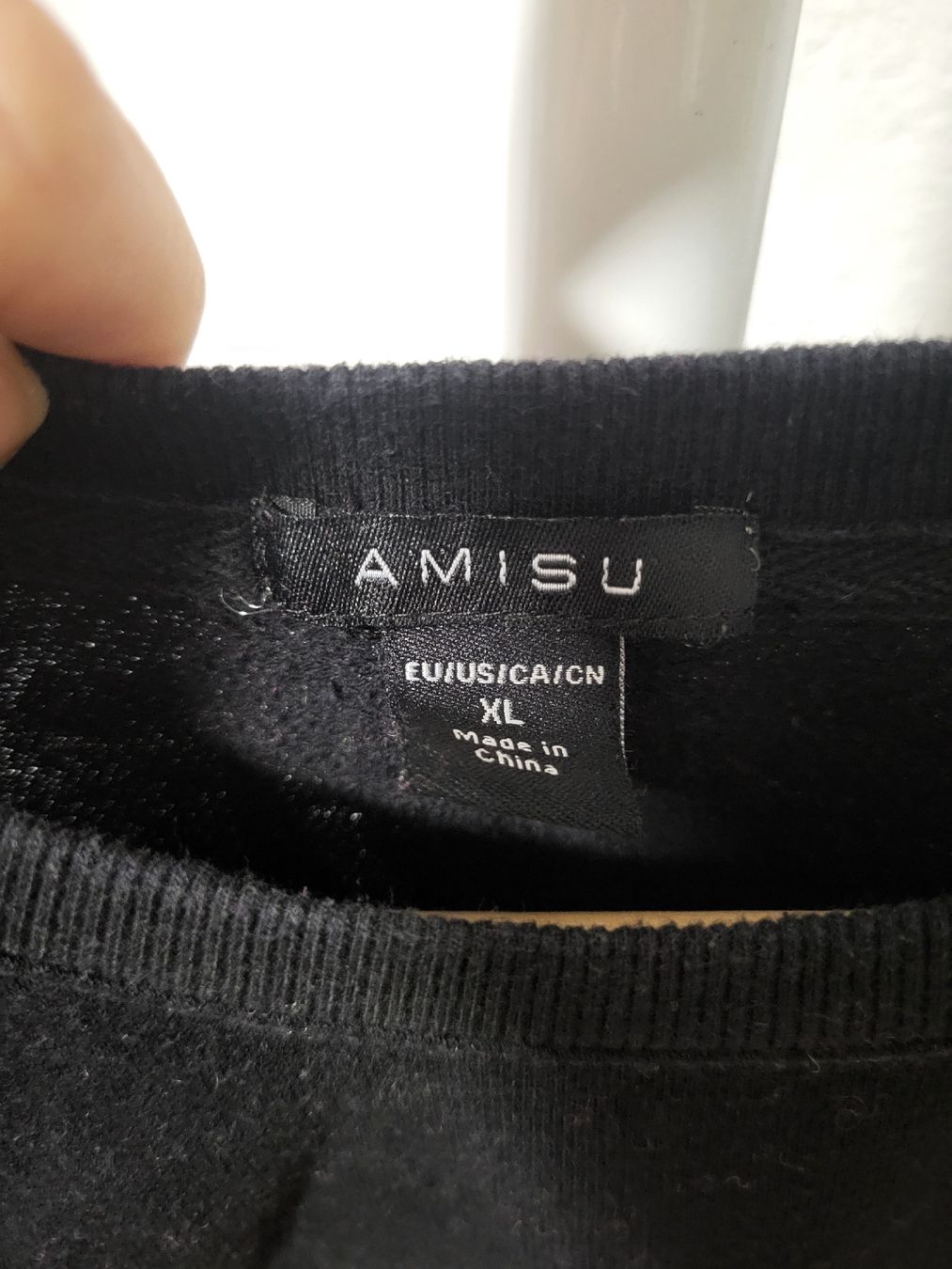 Maglioni & Felpe: Amisu Pullover in Schwarz, mit Aufschrift, Grösse XL – Usato da Horriwil venduto da alusru87 2