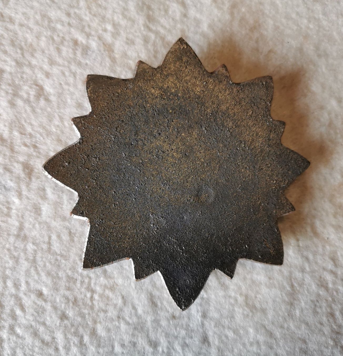Tutte le decorazioni: Rosette "Blume", D 90 mm,  Gusseisen – Usato da Vielbringen Worb venduto da Isch-0u-guet 1