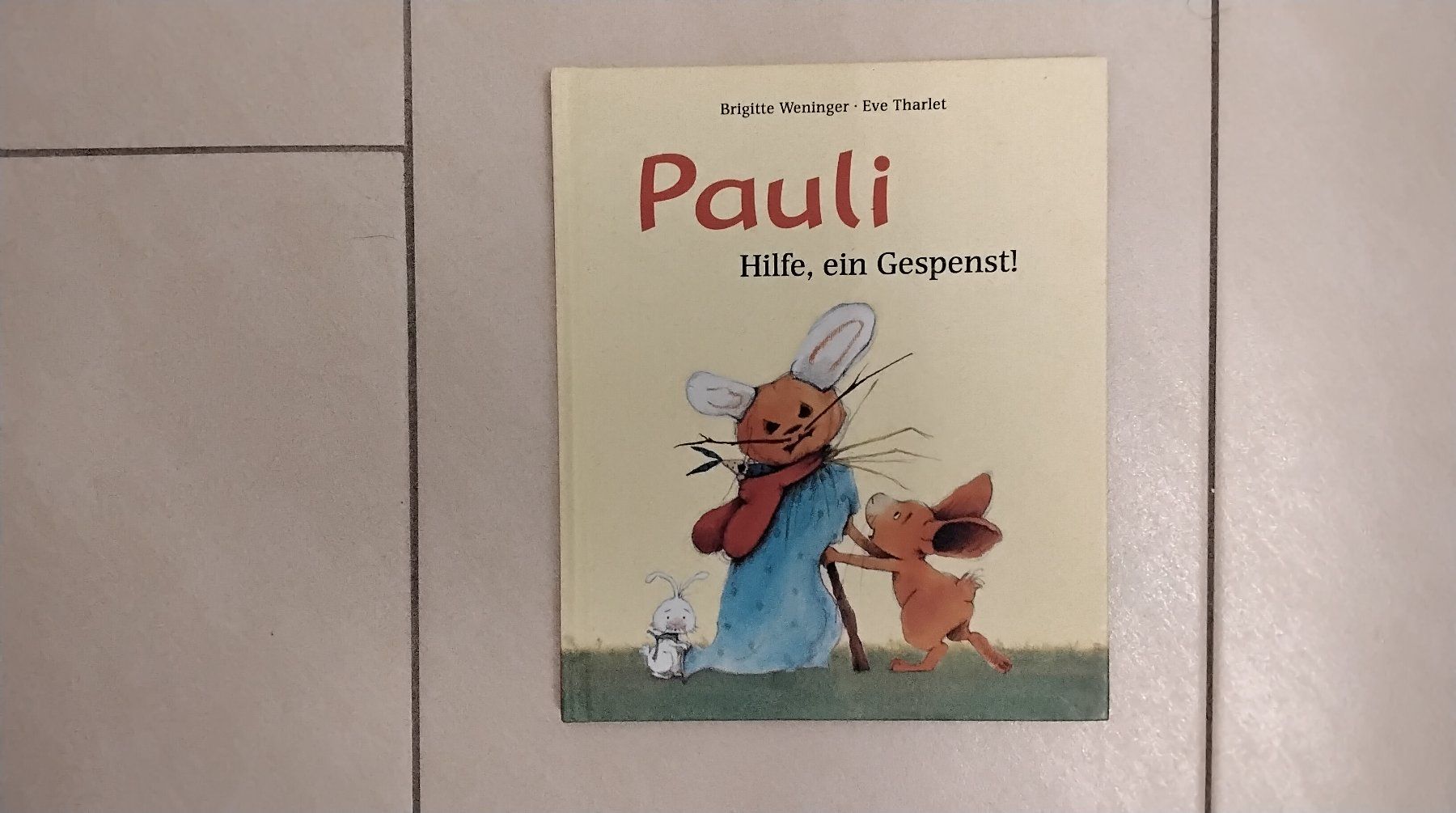 Bücher: Hase Pauli / Hilfe , ein Gespenst ! – Gebraucht aus Steinhausen von pinu09