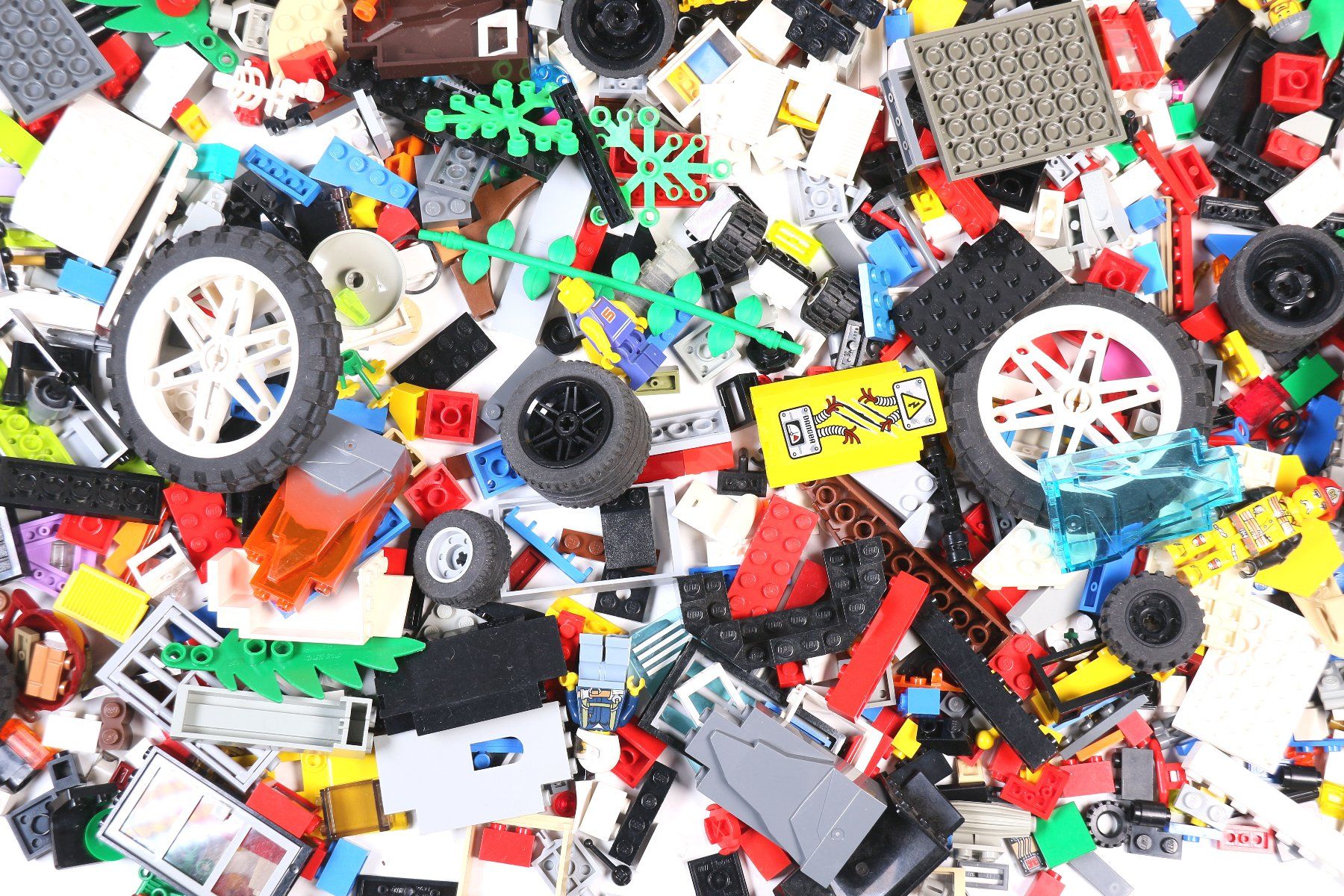 Lego Baukästen: 1.5 kg. Legoteile mit Minifiguren – Gebraucht aus Hettlingen von Scholi99 2