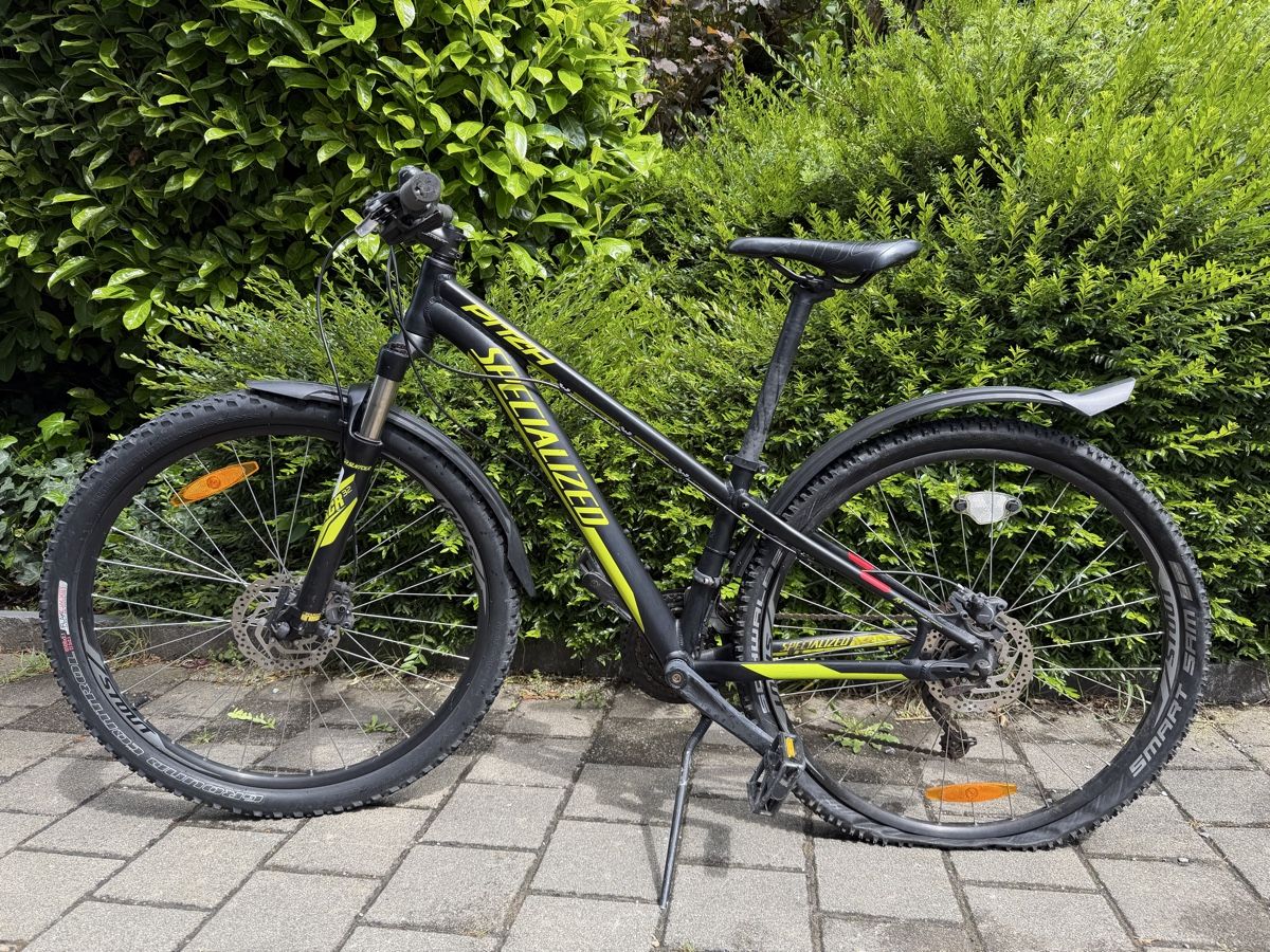 Specialized Velos: 27,5 Zoll Mountainbike – Gebraucht aus Frauenfeld von Kapinho