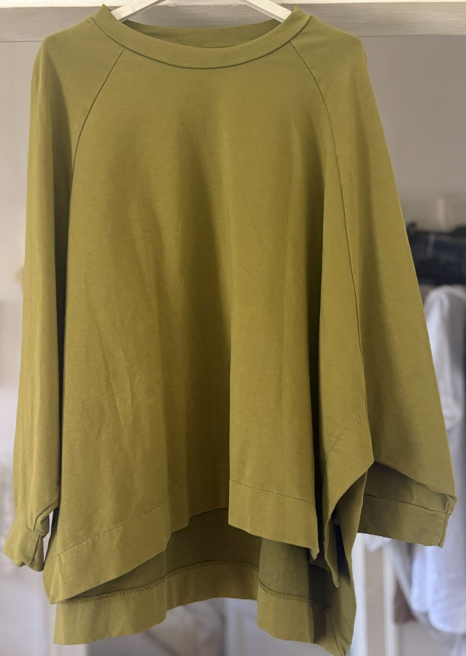 Pullover & Sweatshirts: SWEAT-SHIRT EN COTON! M – Neu und originalverpackt aus Locarno von NicoNion 1