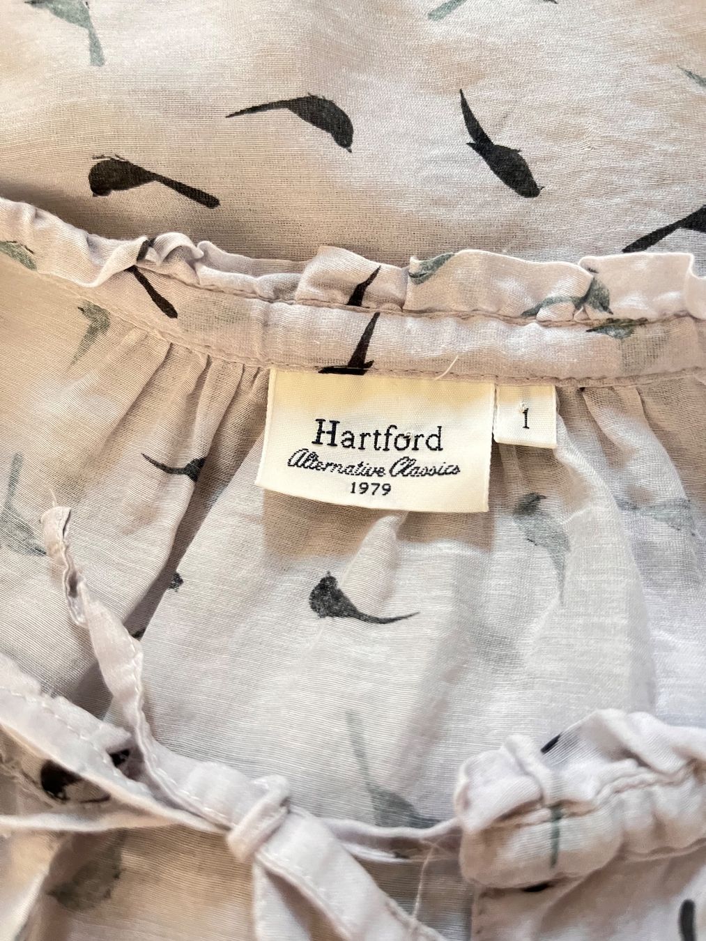 Hartford Camicette: wunderschöne Bluse von HARTFORD mit Seide – Usato da Jona venduto da vanessasupermarket20 9